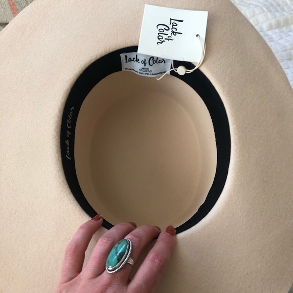 NWT Lack if Color Sierra in Gold - Picture 7 of 8